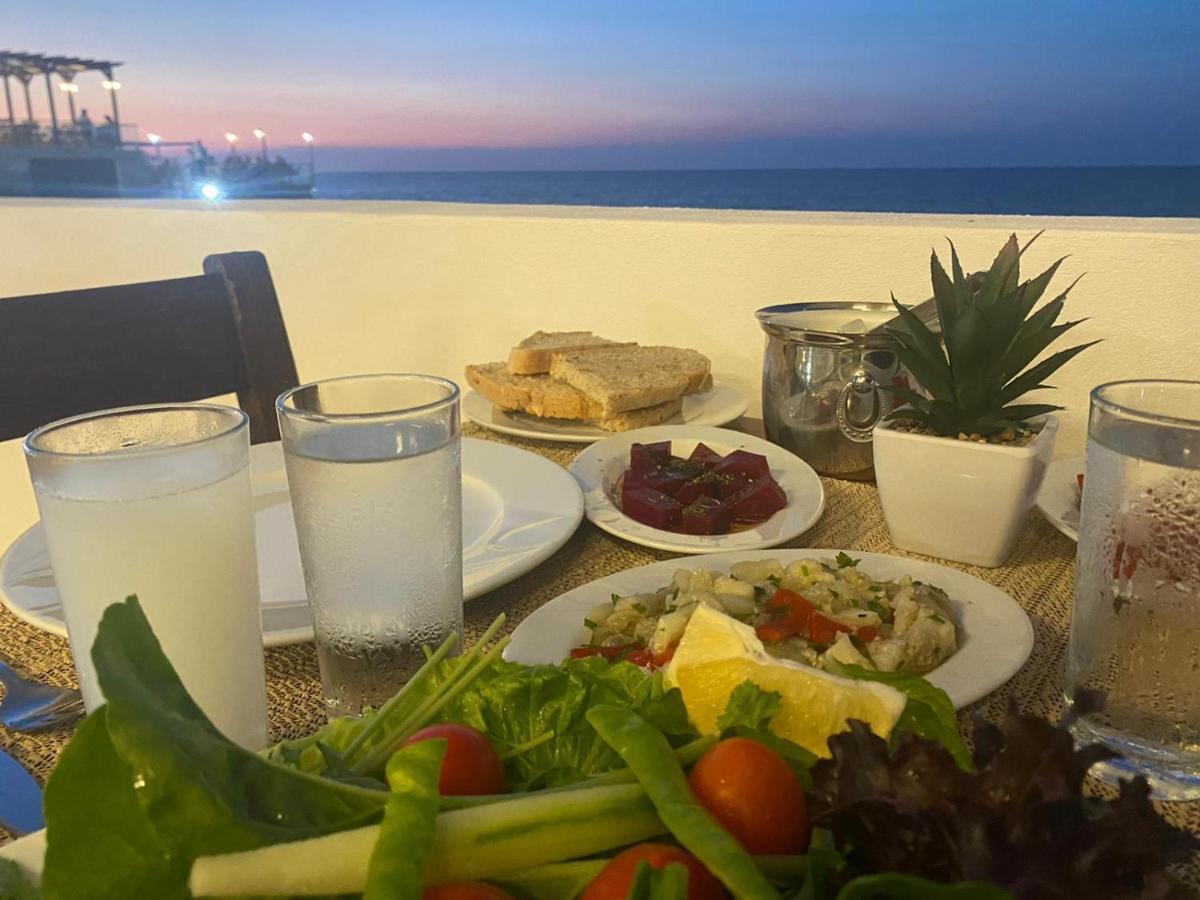 Club Lapethos Bungalow Kerýnia Eksteriør bilde